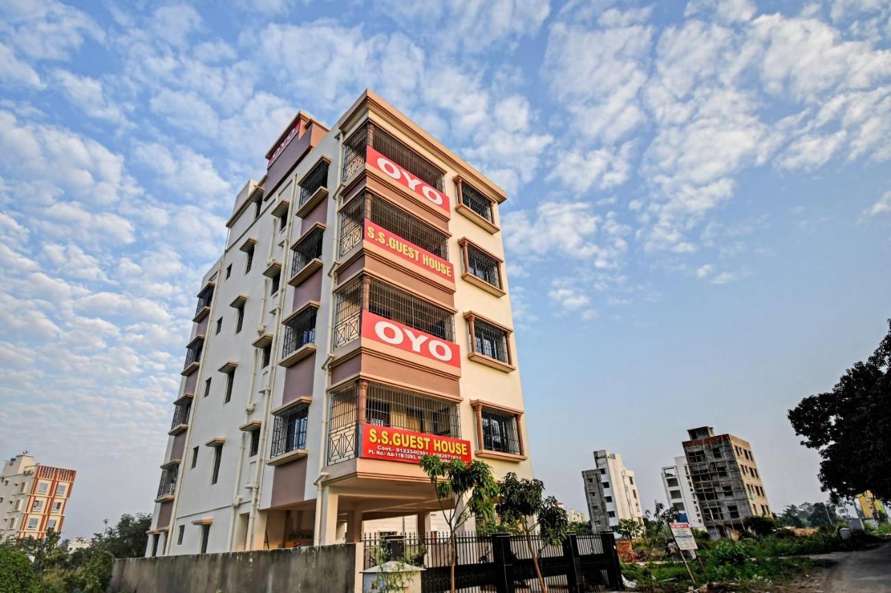 Oyo Flagship 84655 S S Guest House Calcutta Buitenkant foto